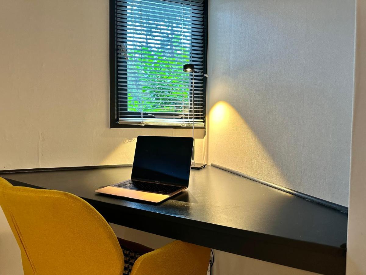 Gezellig Chalet Met 2 Slaapkamers Aan Bosrand Erm Exteriör bild