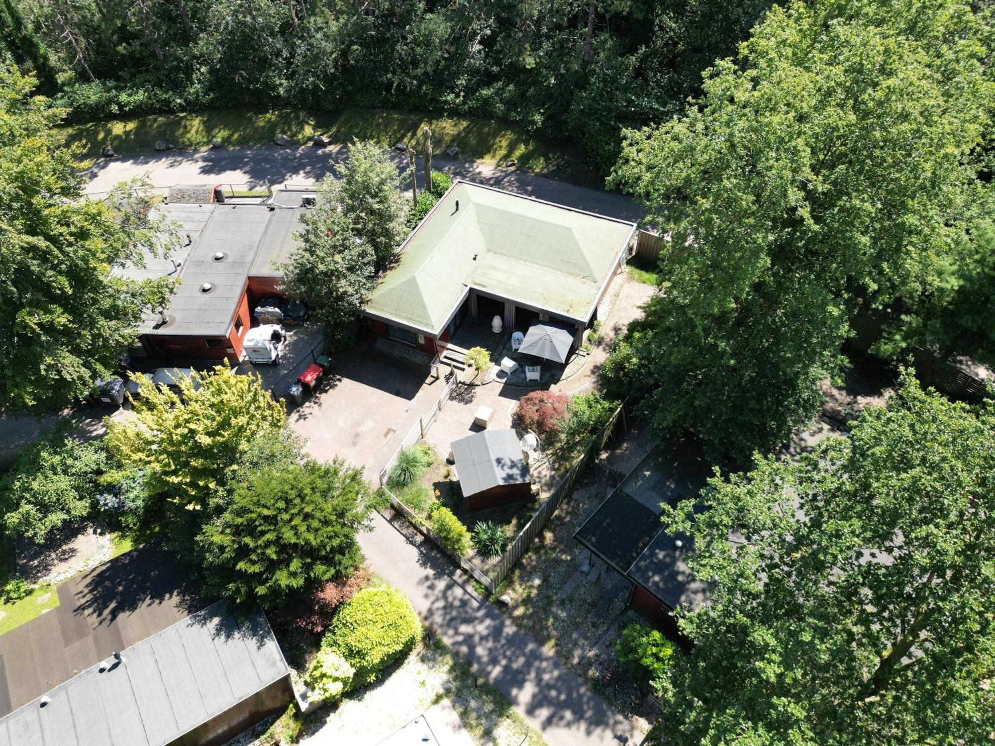 Gezellig Chalet Met 2 Slaapkamers Aan Bosrand Erm Exteriör bild